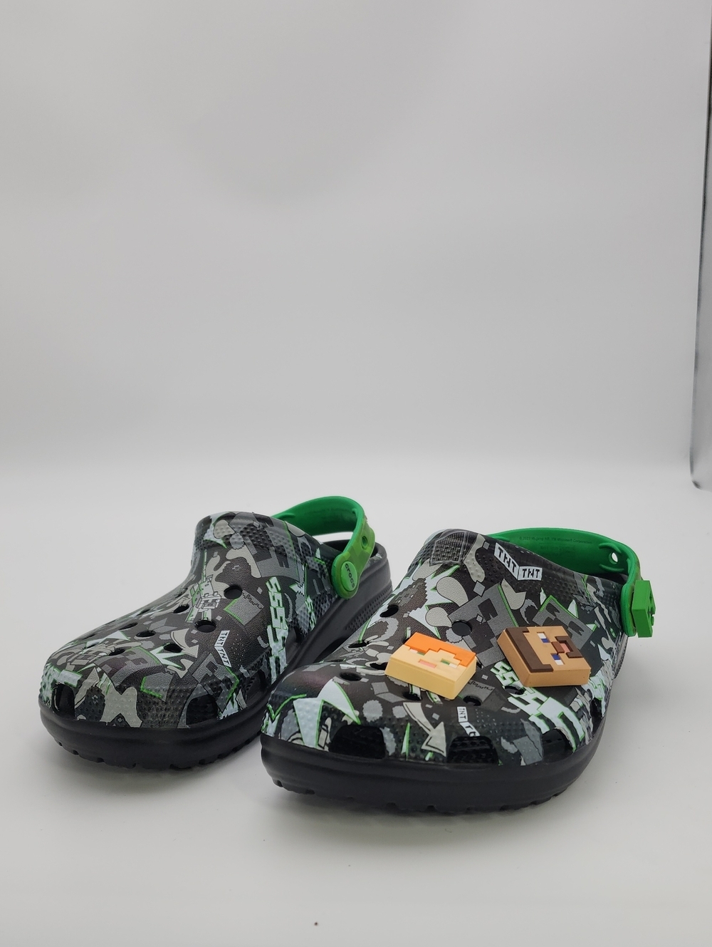 Crocs Adult Classic Minecraft Unisex Clog Shoes (Size 7 Women or 5 Men)